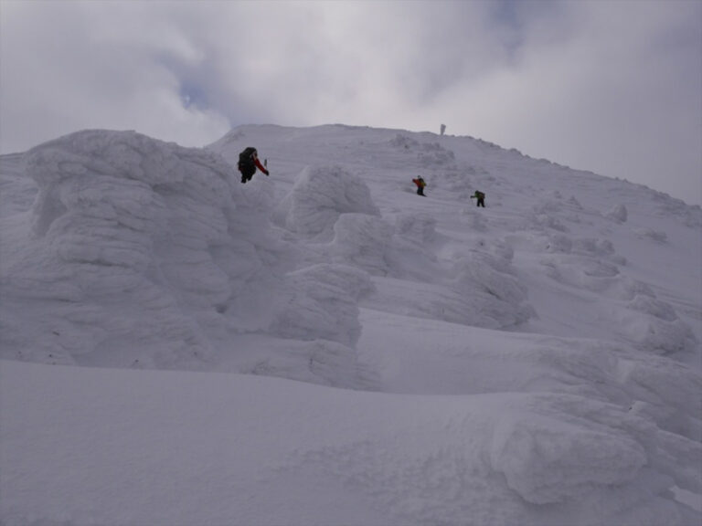 冬の大山登山