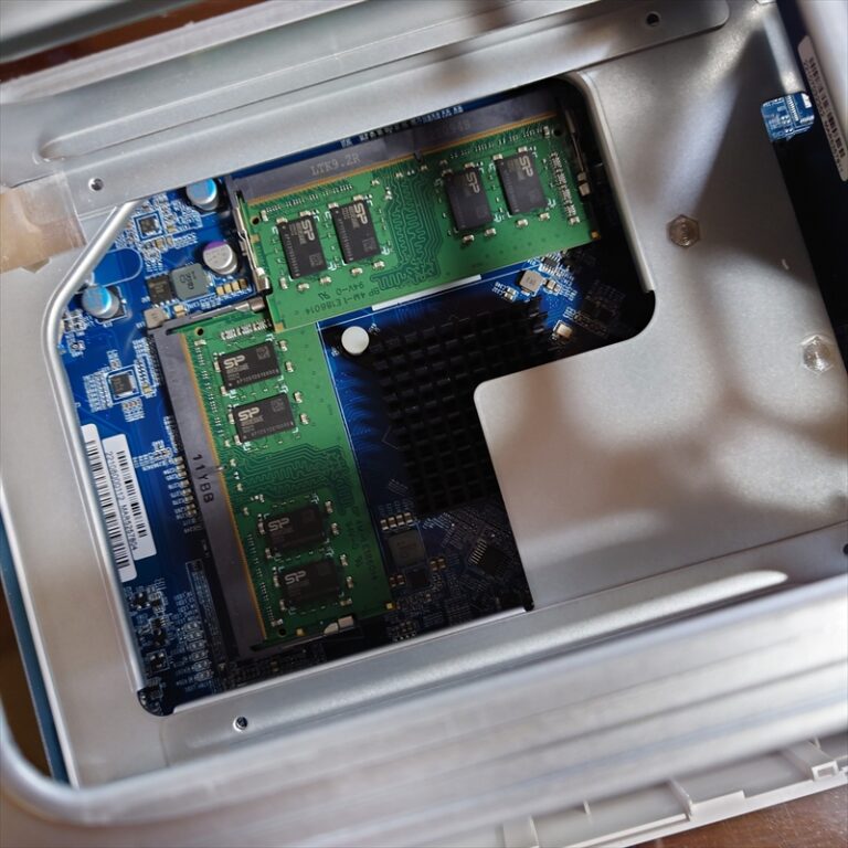 NASのメモリ増設